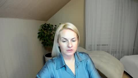 Snapshot of alicee__grace chatting on January 8, 6:52 pm Alicee online show from January 8, 6:52 pm