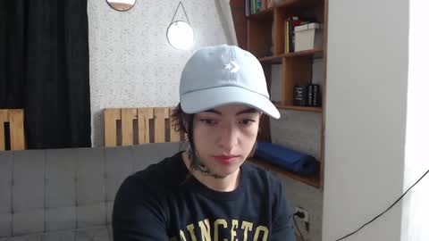 alicee_logan_ online show from February 18, 2:27 am