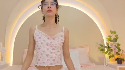 alice online show from November 18, 6:20 pm