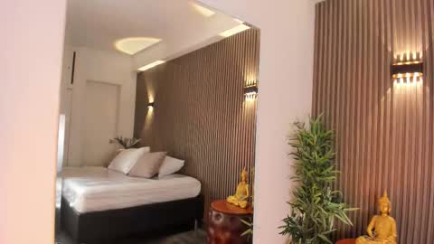 Alice  online show from March 11, 4:17 am