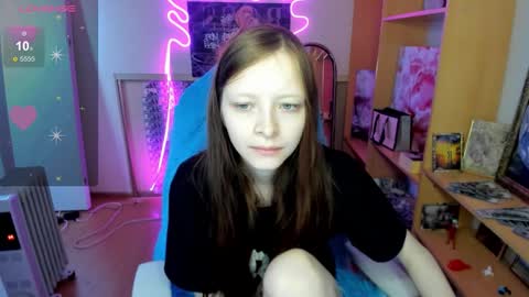 Alie online show from November 30, 1:10 am