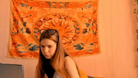 Alice online show from April 16, 5:08 am