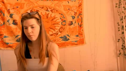 Alice online show from April 22, 5:15 am