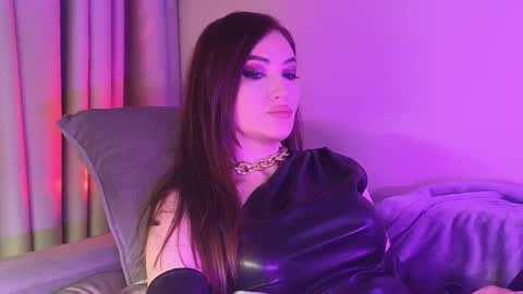 alicejameson online show from October 5, 8:36 pm