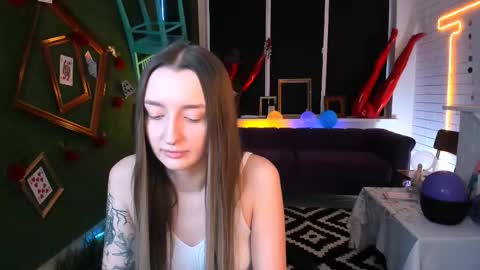 Alice online show from October 6, 12:44 pm