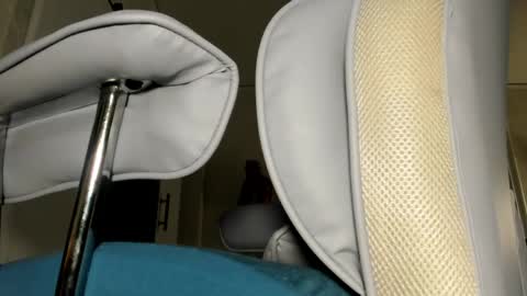 Alice Lighthouse online show from April 28, 5:33 am