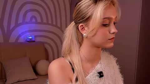 Serena online show from April 17, 2:52 pm