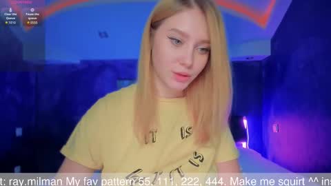 Alice  online show from November 17, 1:01 pm