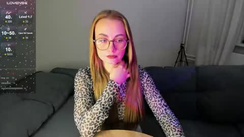 Snapshot of alicepresly chatting on October 11, 7:16 pm Alice online show from October 11, 7:16 pm
