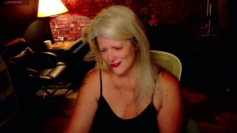 Alices Curiosity online show from February 24, 3:27 am