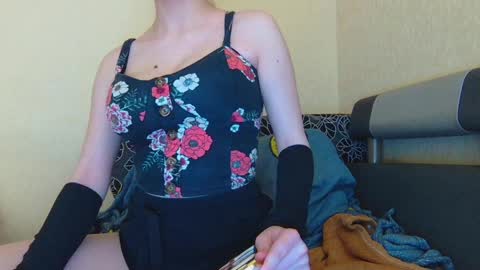 AliceWoolfy online show from March 21, 8:58 pm