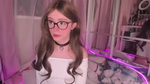 from wonderland online show from January 8, 3:27 pm