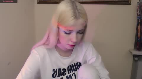 Alice online show from March 26, 8:38 am