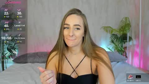Snapshot of alicia_edwards chatting on March 6, 2:30 am Mia online show from March 6, 2:30 am