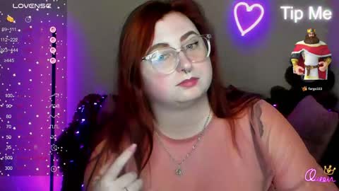 Alicia online show from April 14, 11:32 am