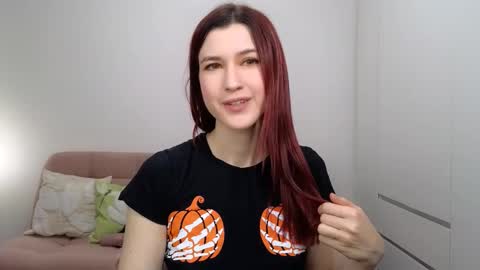 alicianoveli online show from October 31, 2:54 pm