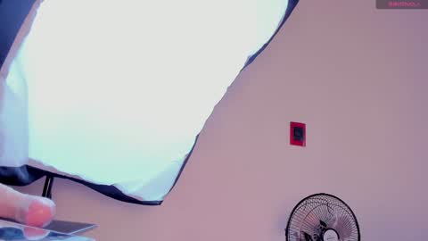 Alice online show from December 20, 12:49 pm