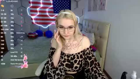 aliicemeow online show from July 1, 4:23 am