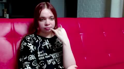 Alice online show from April 25, 7:11 pm