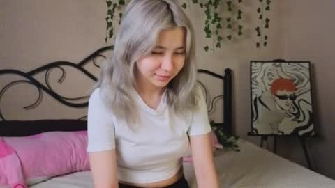 Snapshot of alikasocute chatting on October 28, 4:07 am alikasocute online show from October 28, 4:07 am