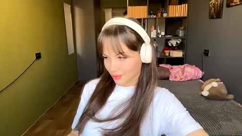 Alice online show from December 2, 6:15 am