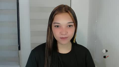 Snapshot of alisa_kiss_ chatting on February 6, 6:29 am Shanti xhey online show from February 6, 6:29 am