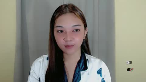 Snapshot of alisa_kiss_ chatting on February 9, 6:54 am Shanti xhey online show from February 9, 6:54 am