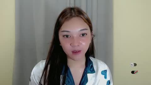 Snapshot of alisa_kiss_ chatting on February 9, 5:01 pm Shanti xhey online show from February 9, 5:01 pm