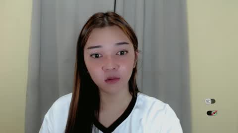 Snapshot of alisa_kiss_ chatting on February 13, 7:24 am Shanti xhey online show from February 13, 7:24 am