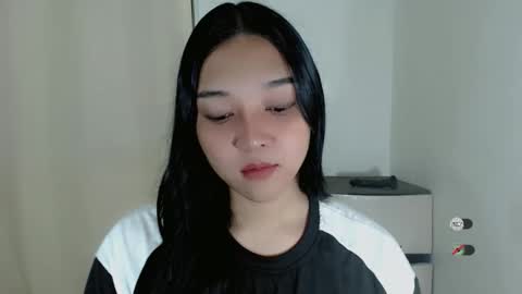 Shanti xhey online show from February 18, 7:35 pm