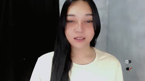 Shanti xhey online show from November 2, 1:25 pm