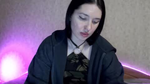 alisaadoll online show from December 16, 3:07 pm