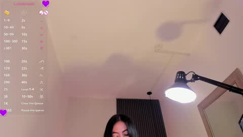 Snapshot of aliscollinss chatting on October 15, 1:41 am alis online show from October 15, 1:41 am
