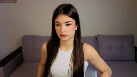 Alisha online show from April 16, 9:42 am