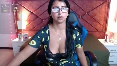 alisha_gamskar13 online show from March 23, 1:17 pm