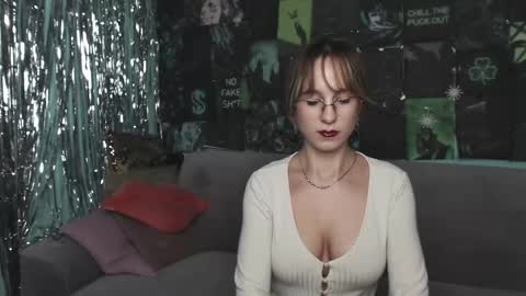 alishakelly online show from November 9, 5:58 am