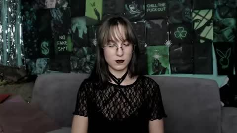 alishakelly online show from November 27, 6:05 am