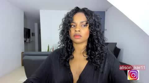 Snapshot of alison_ker chatting on December 7, 3:14 am Sofias house online show from December 7, 3:14 am