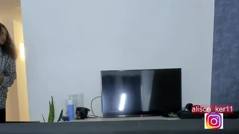 Snapshot of alison_ker chatting on December 5, 12:22 pm Sofias house online show from December 5, 12:22 pm