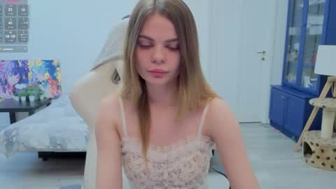 Snapshot of alisontiny chatting on October 15, 4:20 pm Alison online show from October 15, 4:20 pm