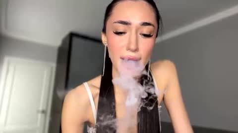 Alissa online show from November 21, 7:27 pm