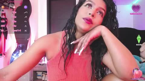 Snapshot of alisse_laurent chatting on January 22, 3:52 am alisse online show from January 22, 3:52 am