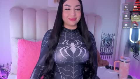 Snapshot of alissyadanger chatting on October 12, 5:21 am TATIS online show from October 12, 5:21 am