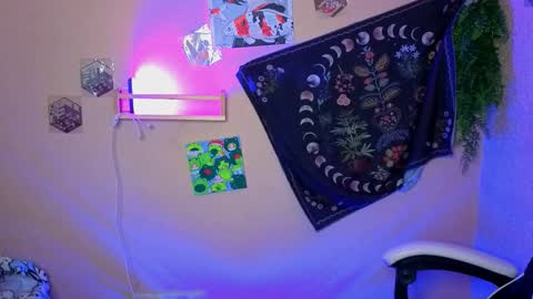 Snapshot of alisun_ chatting on September 15, 9:00 pm A L I C E online show from September 15, 9:00 pm