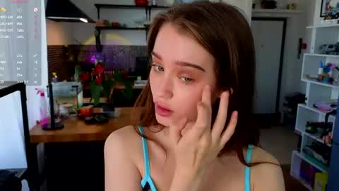 Alivia    online show from July 3, 9:26 am