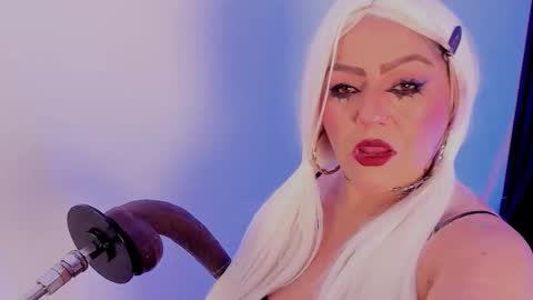 Aliyahs stone online show from November 13, 12:48 pm