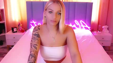 AlwaysHot online show from March 6, 3:24 am