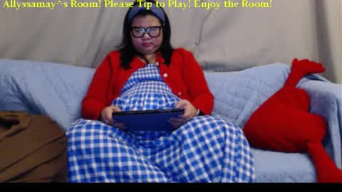 Allyssamay online show from February 13, 6:04 am