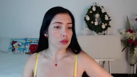 alma_art_ online show from December 2, 8:00 pm