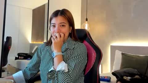 ALMA FENIX  online show from November 5, 12:32 pm